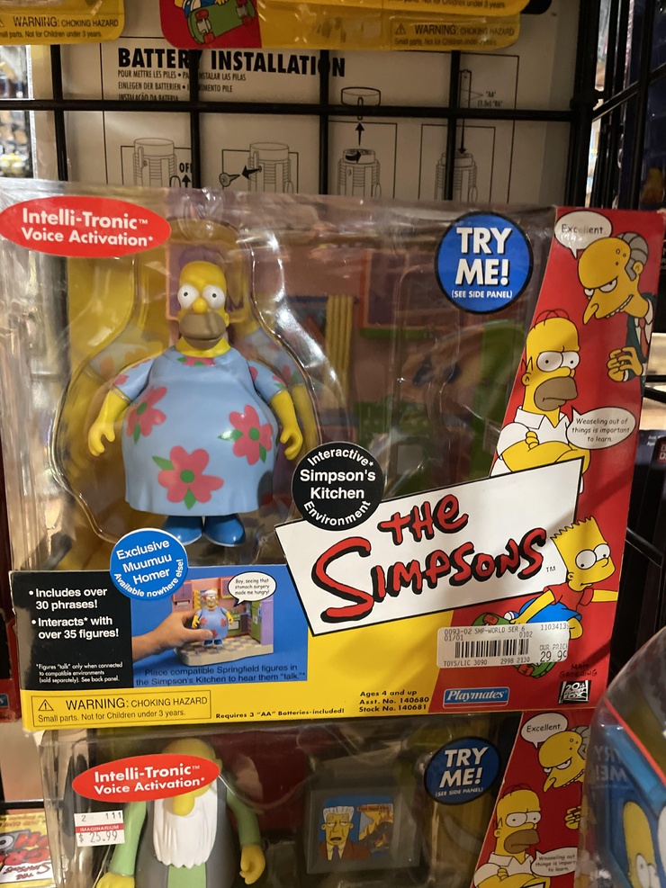 Muu Muu Homer and Kitchen Set - World of Springfield Interactive Environment