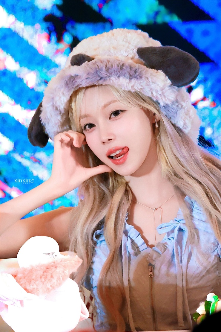 Min-Jeong Kim
