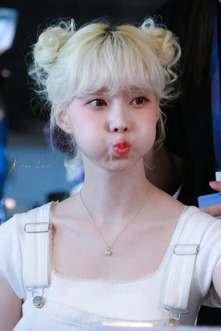 Min-Jeong Kim