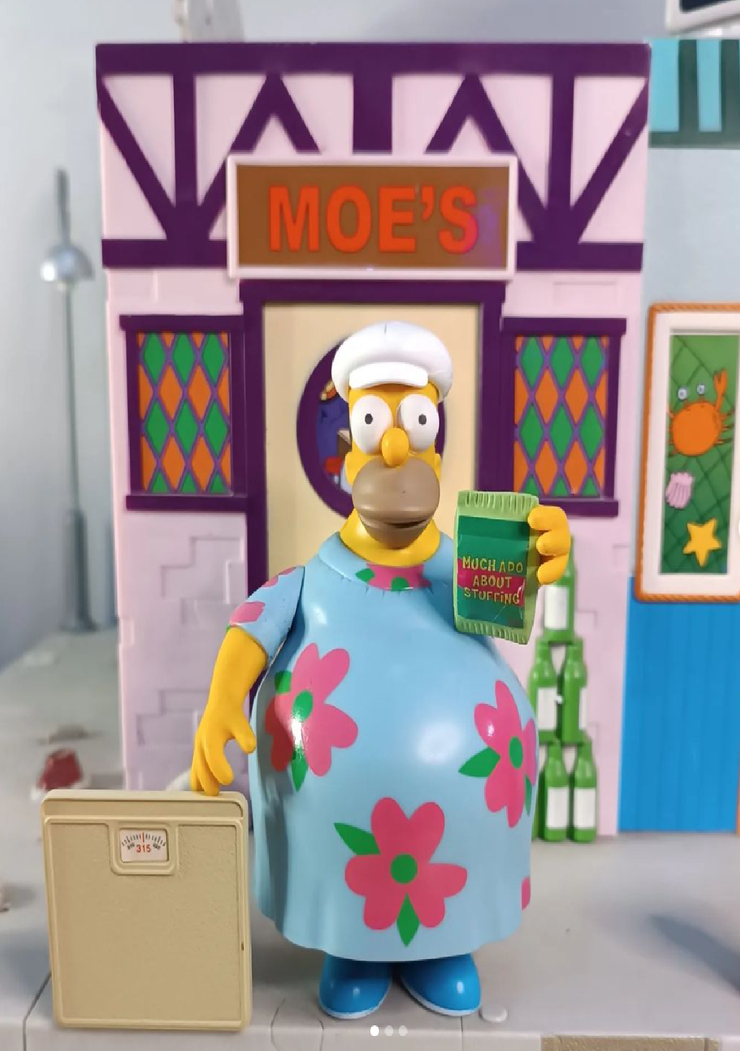 Muu Muu Homer and Kitchen Set - World of Springfield Interactive Environment