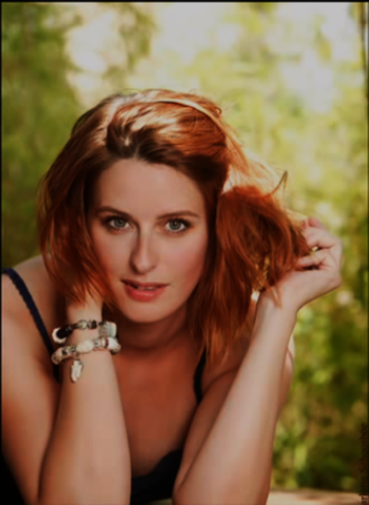 Anne Decis