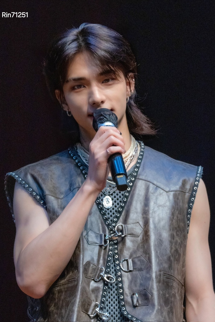 Hyun-Jin Hwang