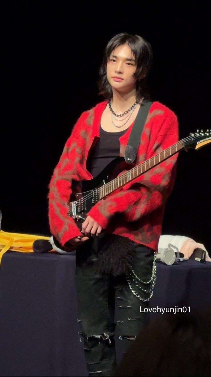 Hyun-Jin Hwang