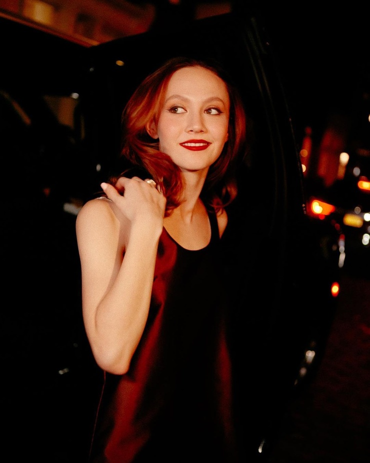 Iris Apatow