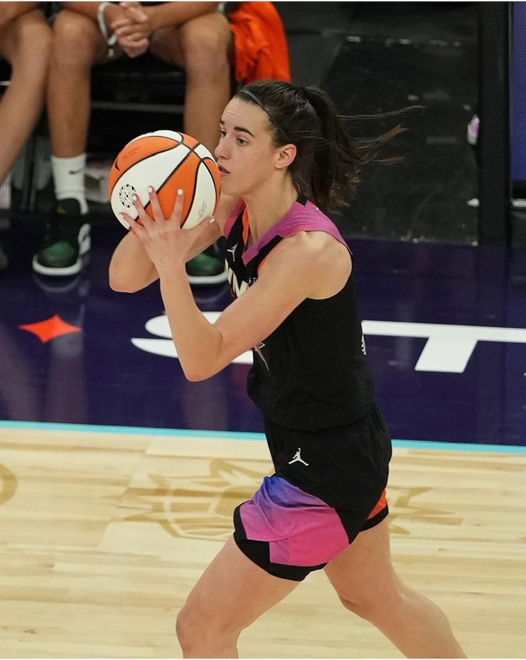 Caitlin Clark (ii)
