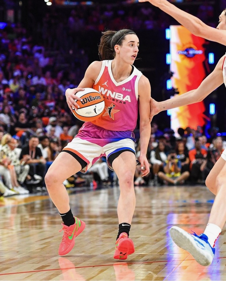 Caitlin Clark (ii)