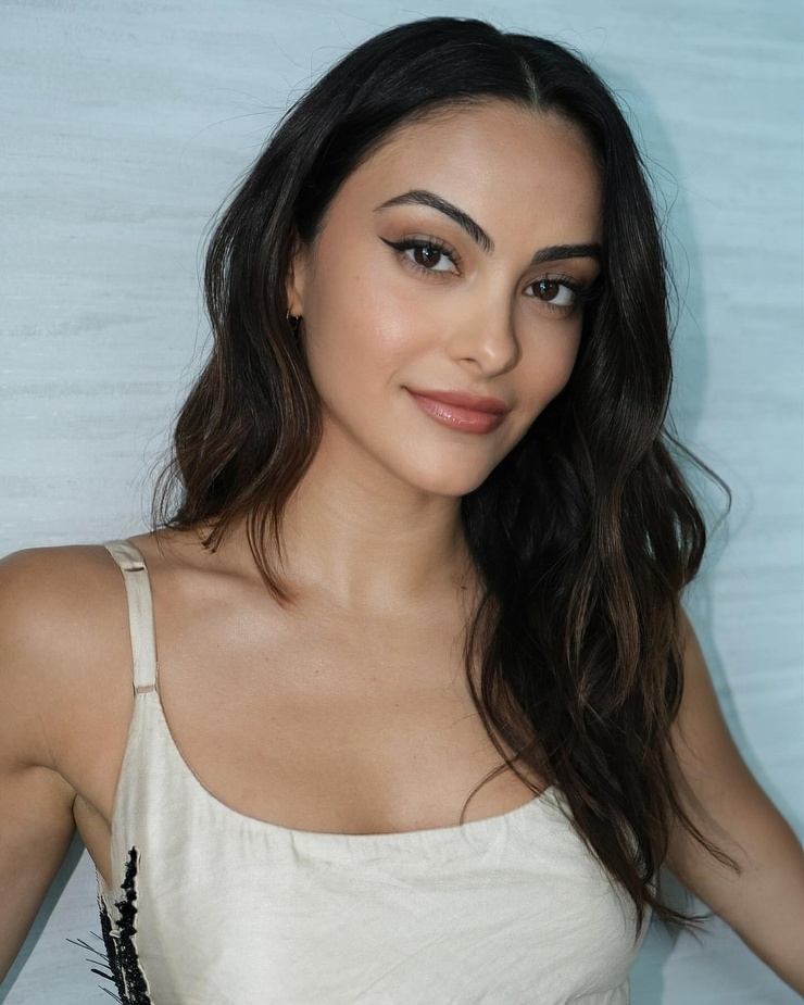 Camila Mendes