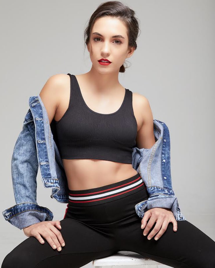 Alexandra De Oliveira