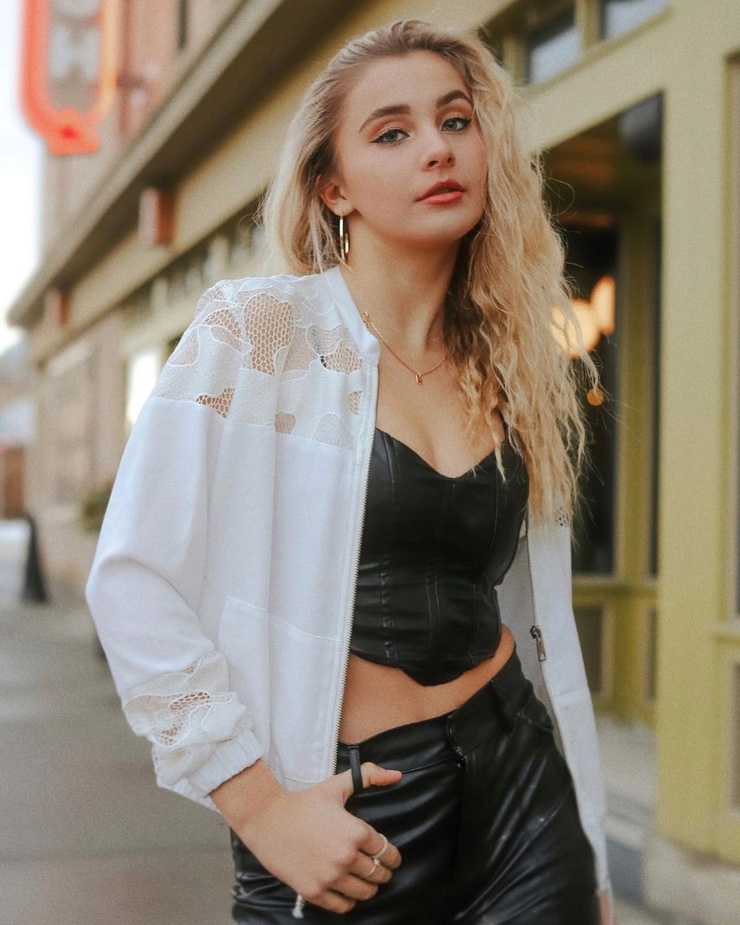 Aleksandra Labinowicz