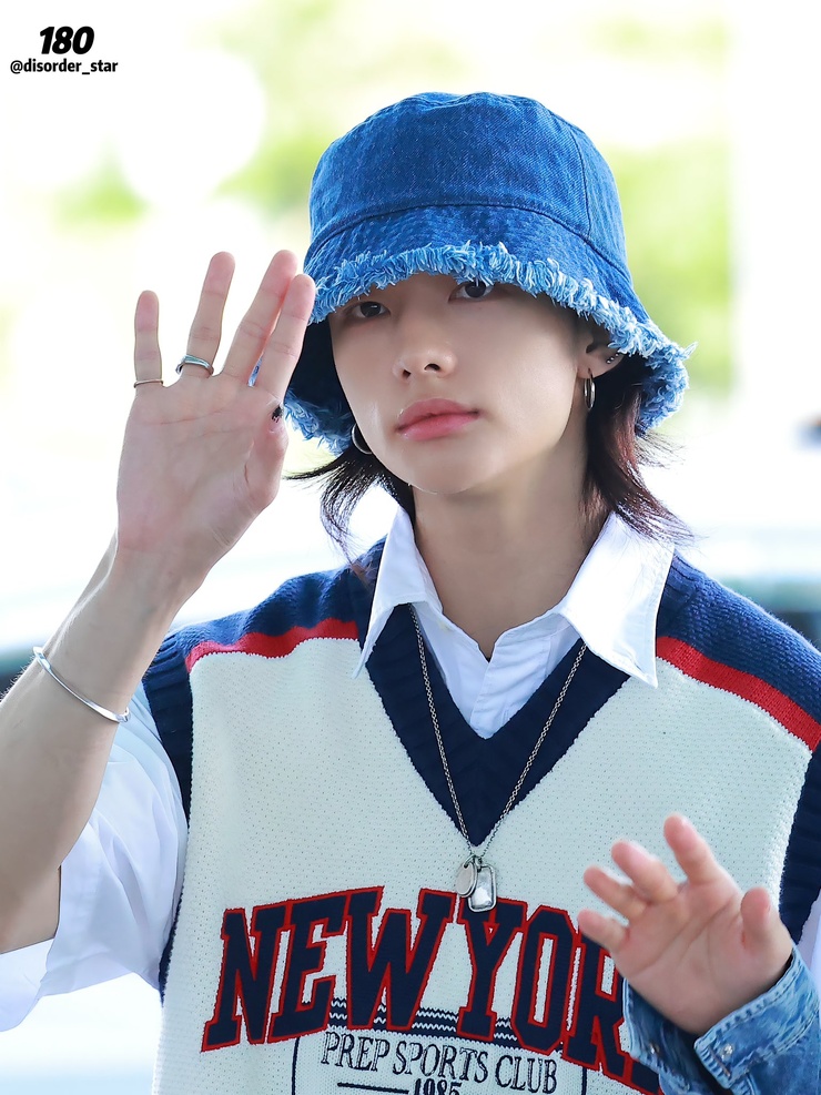 Hyun-Jin Hwang