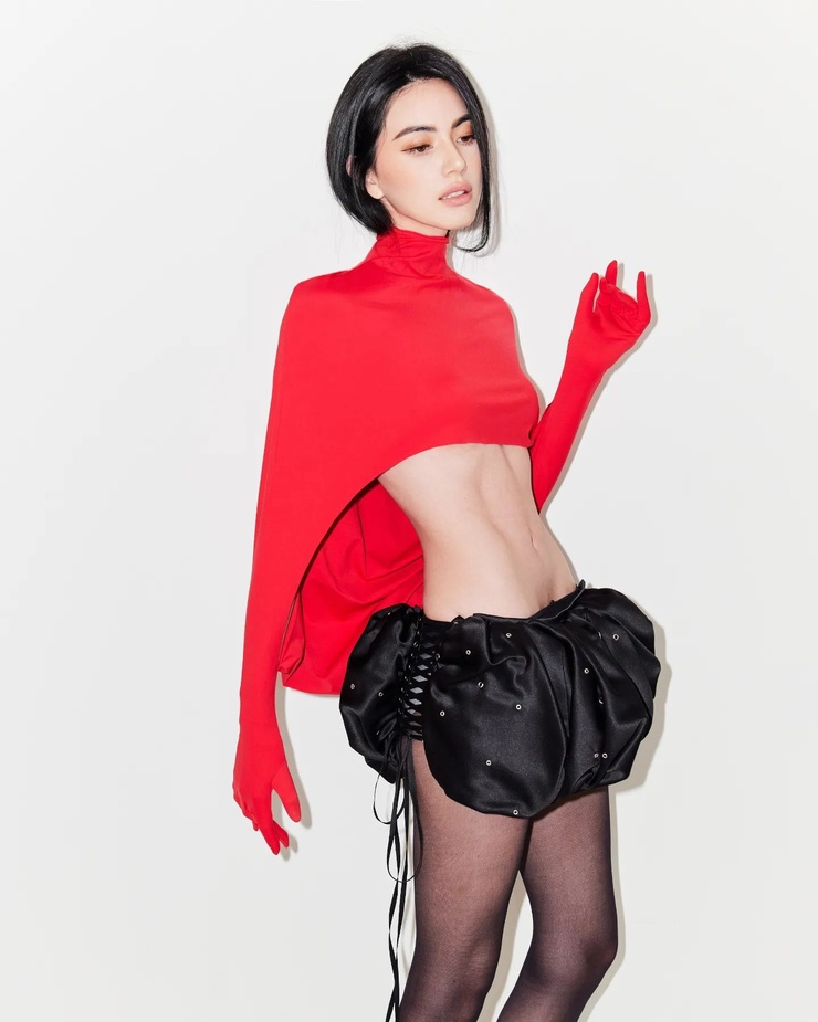 Davika Hoorne Davika Hoorne