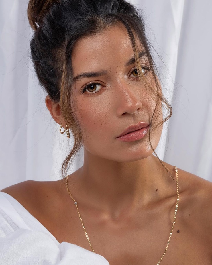 Carol Oliveira