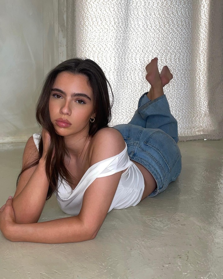 ELLIE O'NEILL