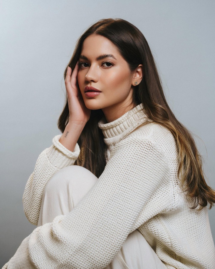 Ana Luiza Simoes