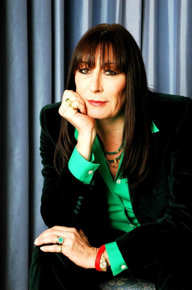 Anjelica Huston