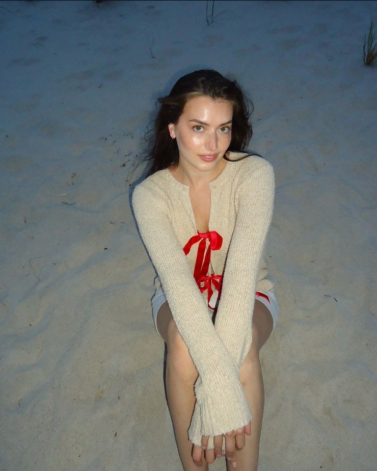 Jessica Clements Jessica Clements