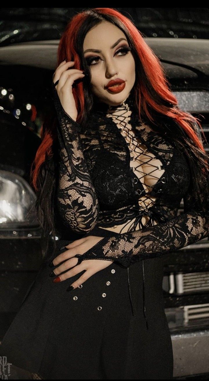 Dani Divine