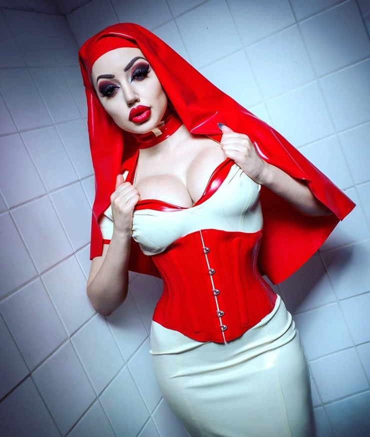 Dani Divine