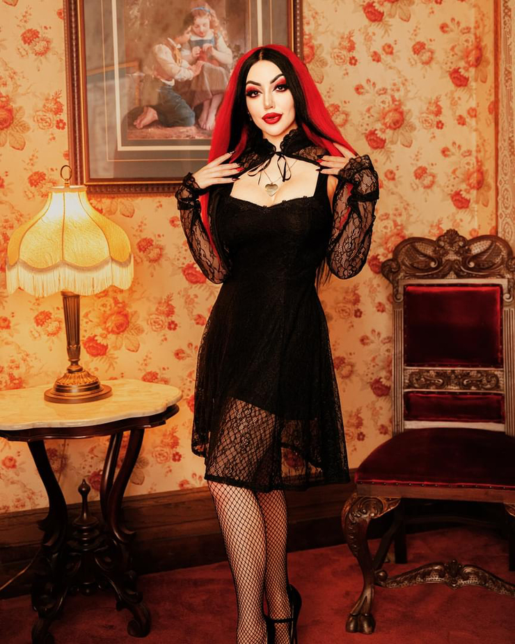 Dani Divine