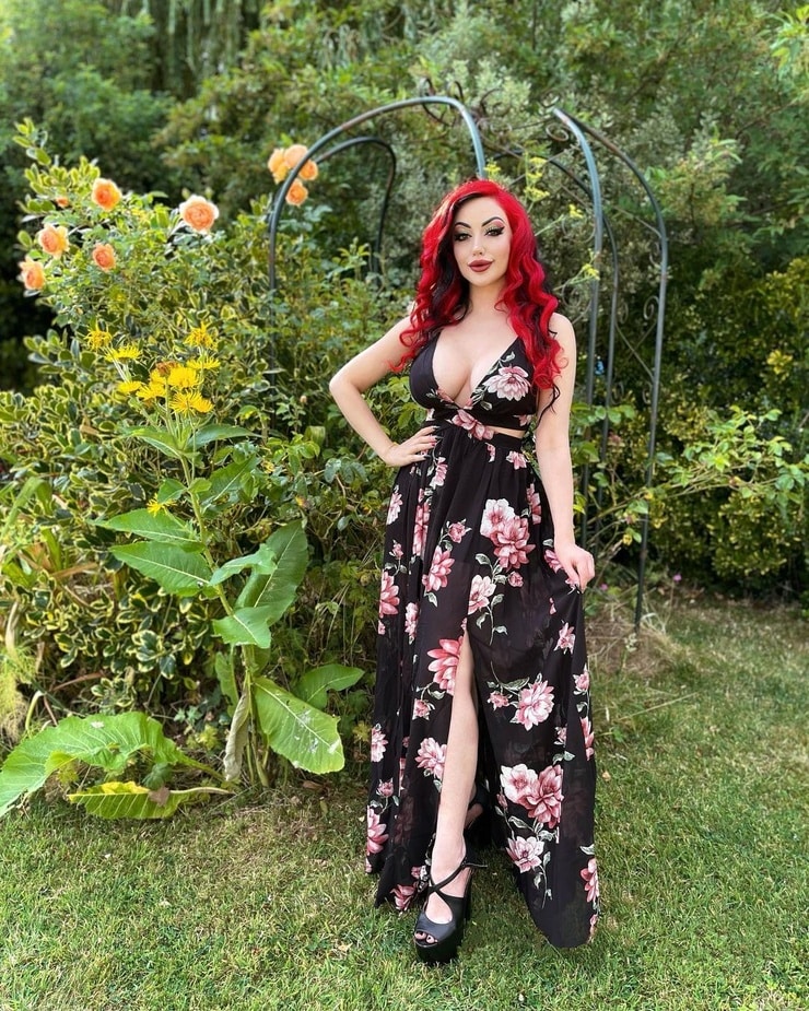 Dani Divine