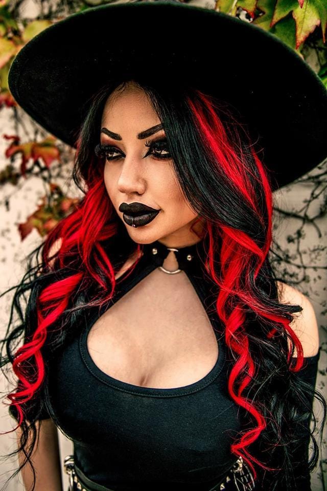 Dani Divine