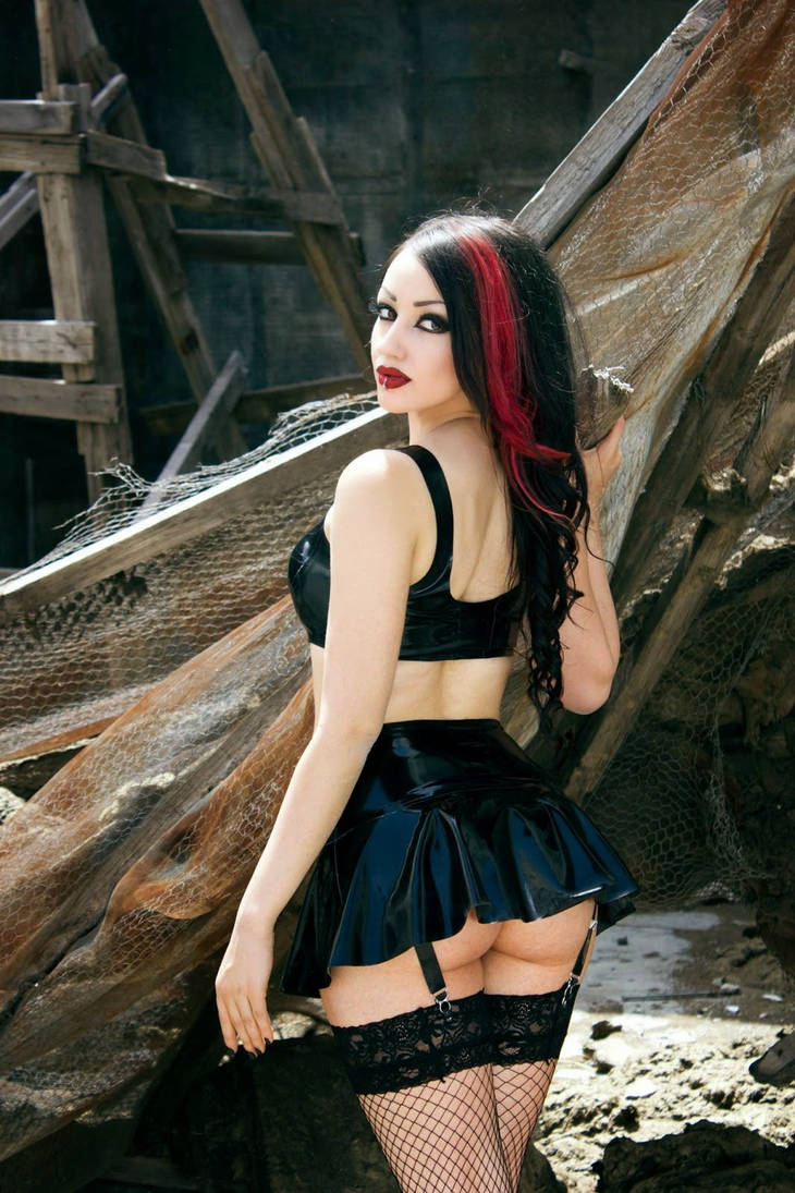 Dani Divine