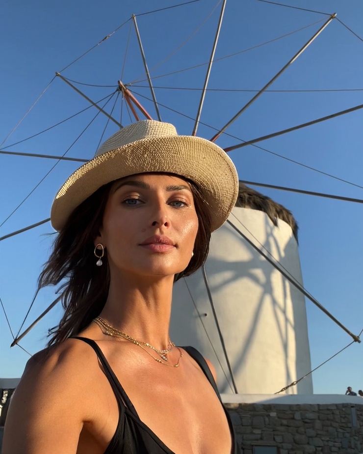 Anna Safroncik