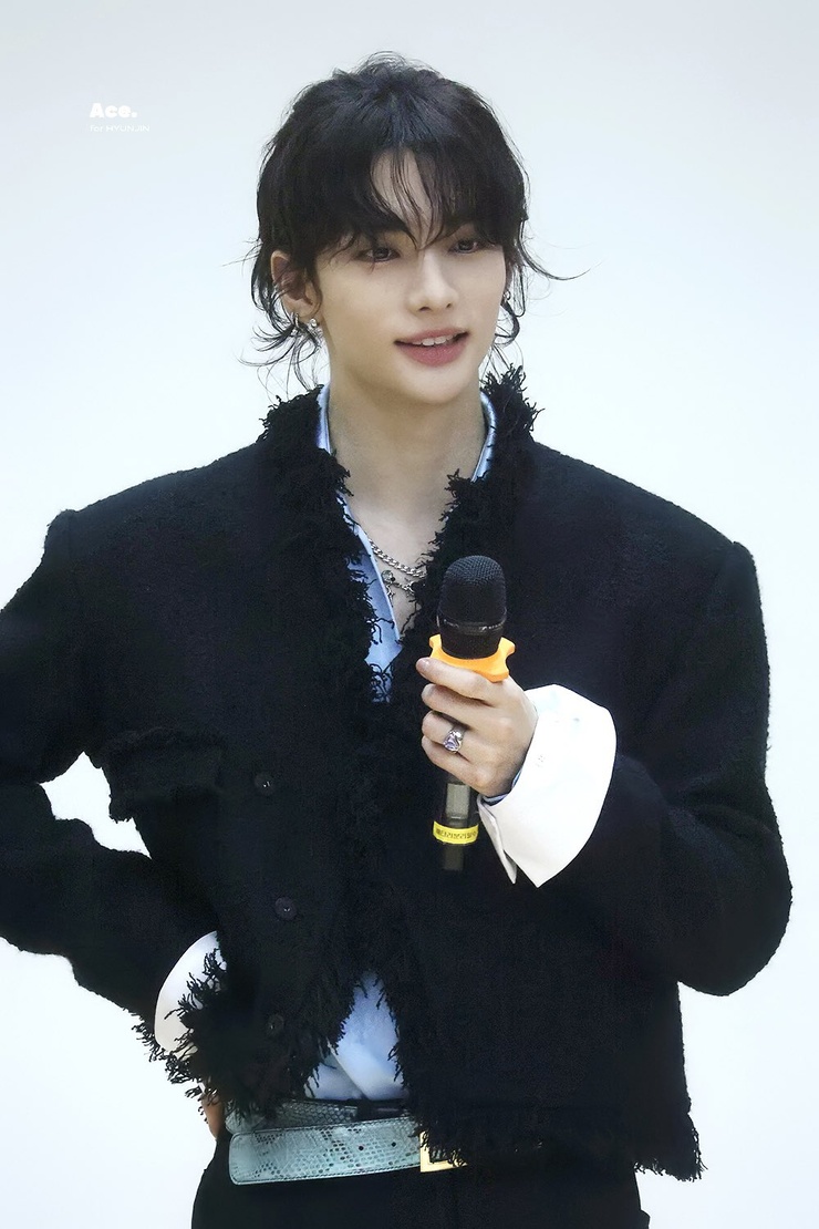 Hyun-Jin Hwang