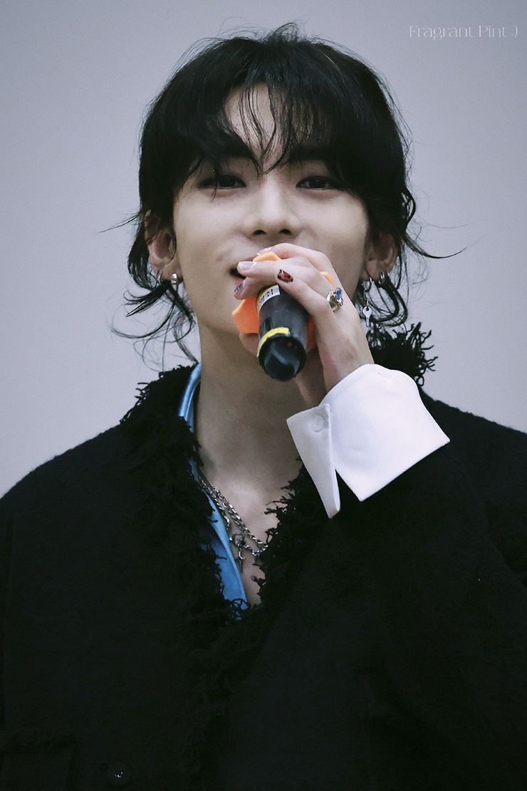 Hyun-Jin Hwang