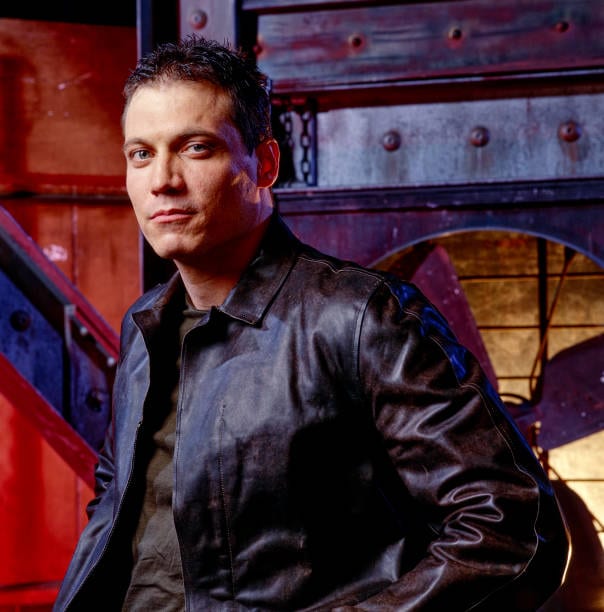 Holt McCallany