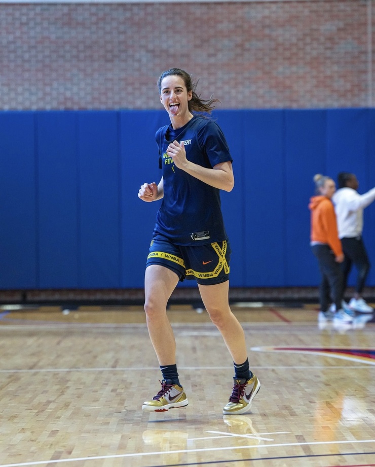 Caitlin Clark (ii)