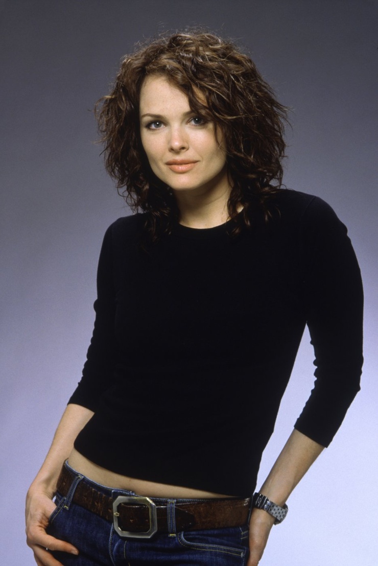 Dina Meyer Dina Meyer
