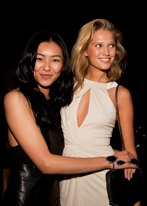Toni Garrn Toni Garrn