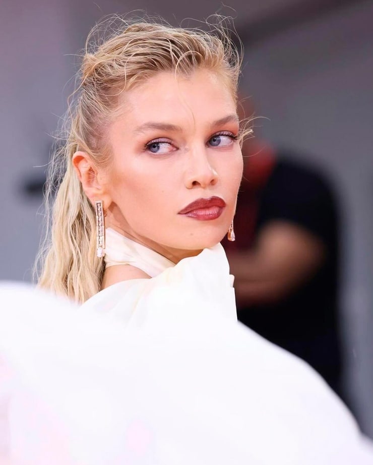 Stella Maxwell Stella Maxwell