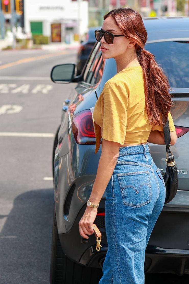 Eiza Gonzalez
