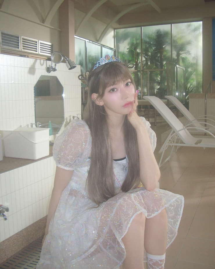 Sakura Miyawaki