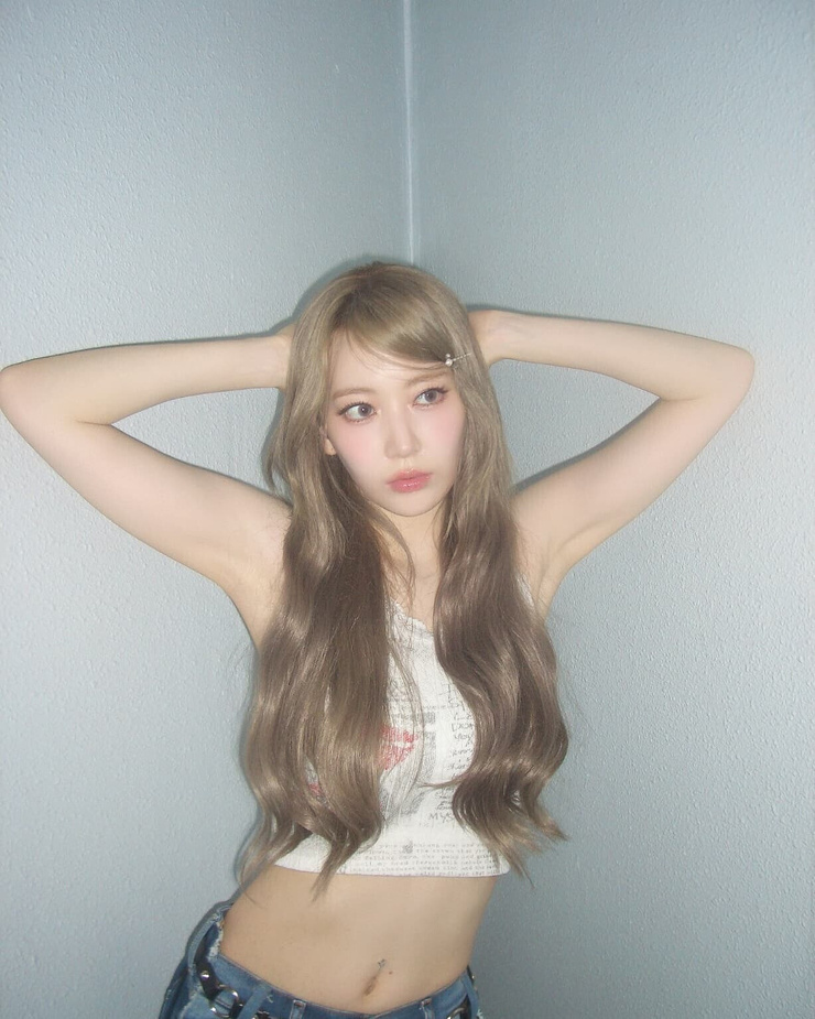Sakura Miyawaki