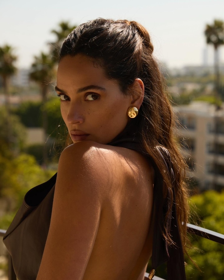 Adria Arjona