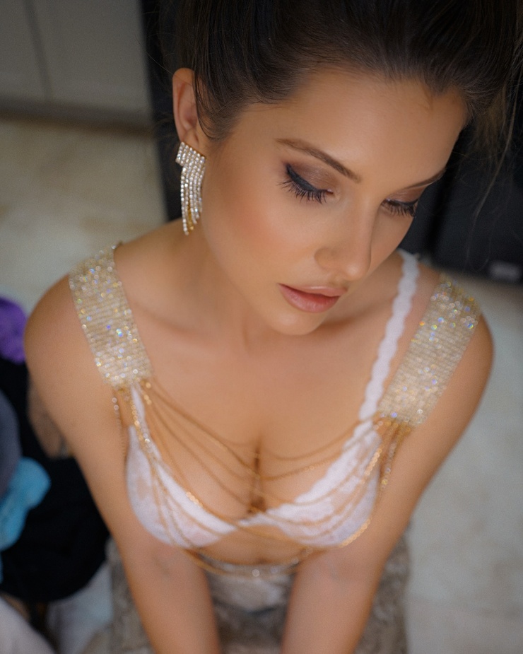 Amanda Cerny Amanda Cerny
