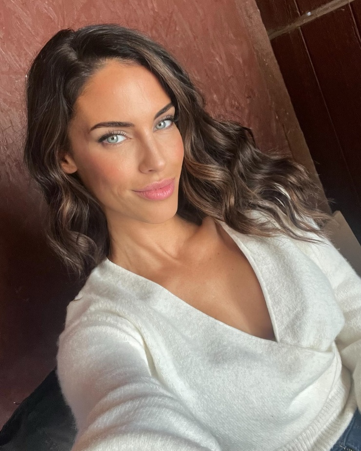 Jessica Lowndes Jessica Lowndes