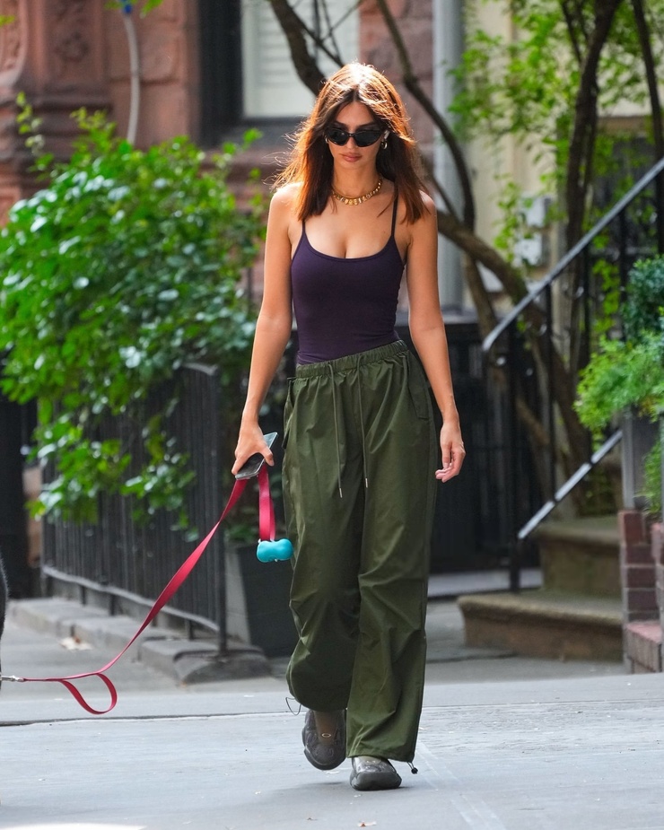 Emily Ratajkowski
