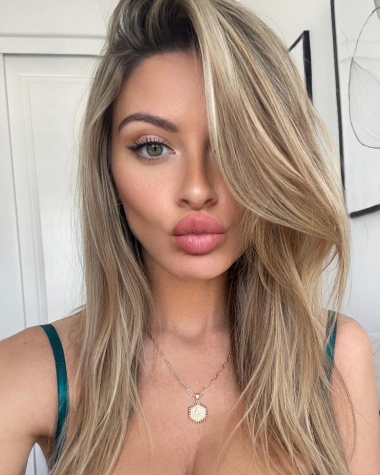 Ashley Schultz