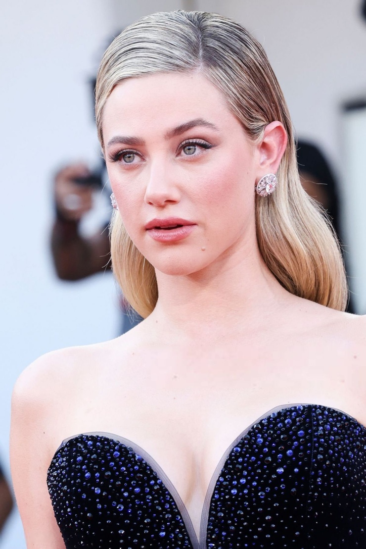 Lili Reinhart