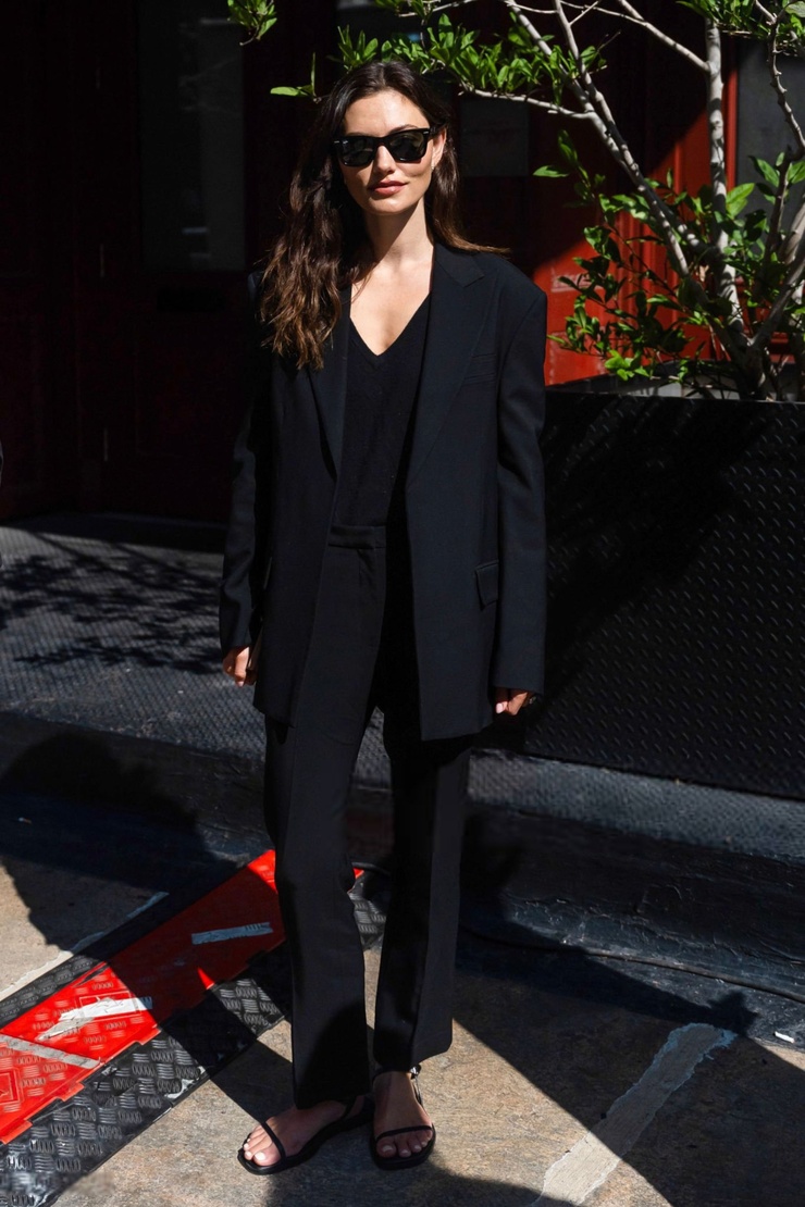 Phoebe Tonkin