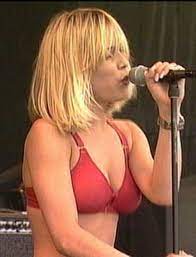 Anouk Anouk