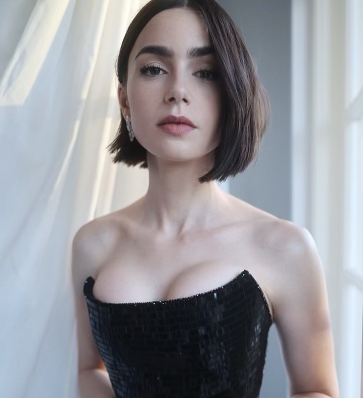 Lily Collins