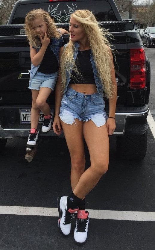 Macey Estrella
