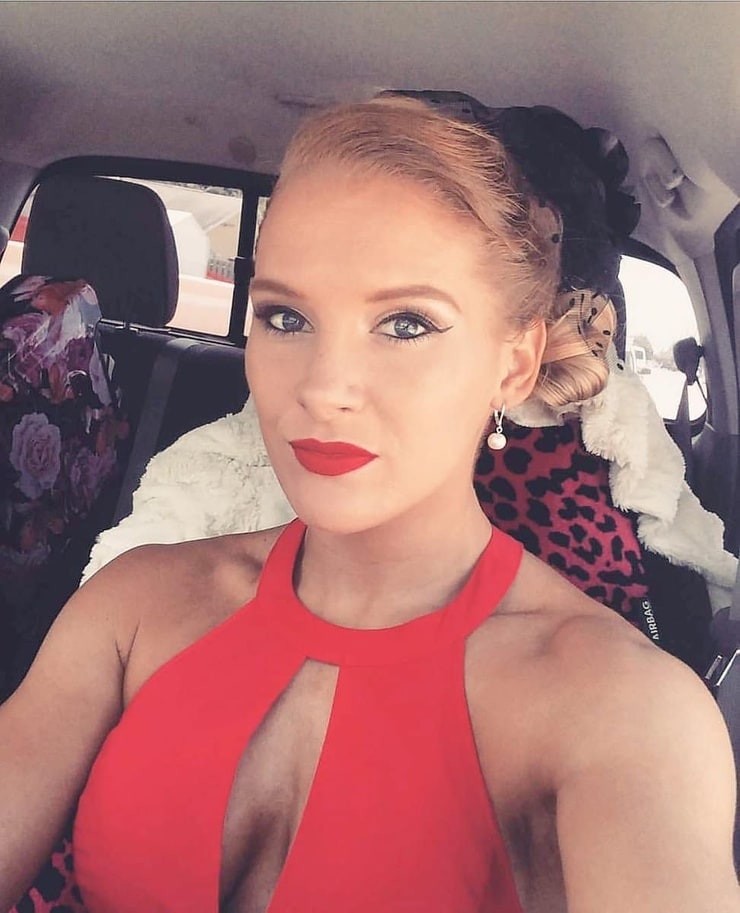 Macey Estrella