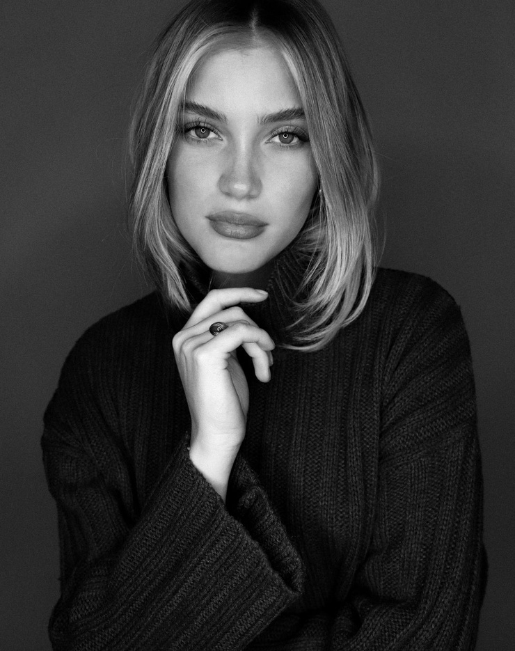 Mimi Slinger