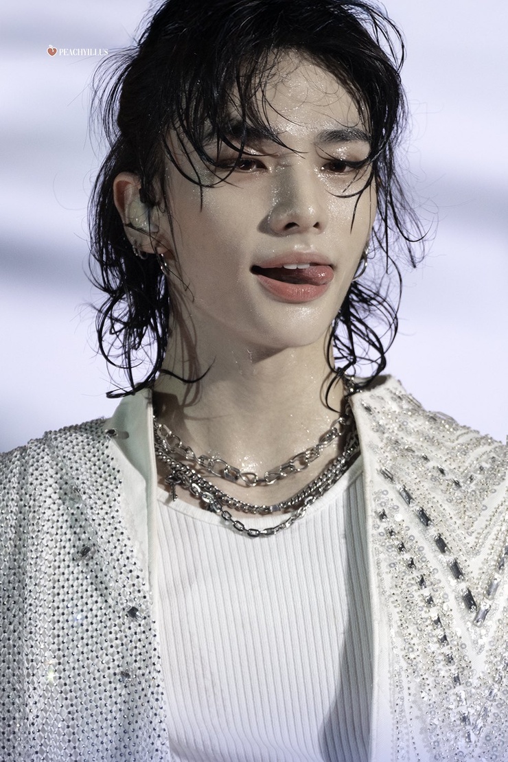 Hyun-Jin Hwang